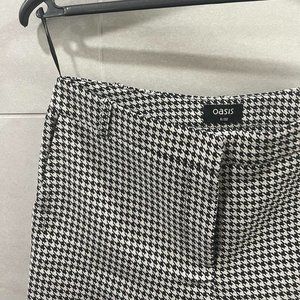 Oasis London Houndstooth skinny trousers
